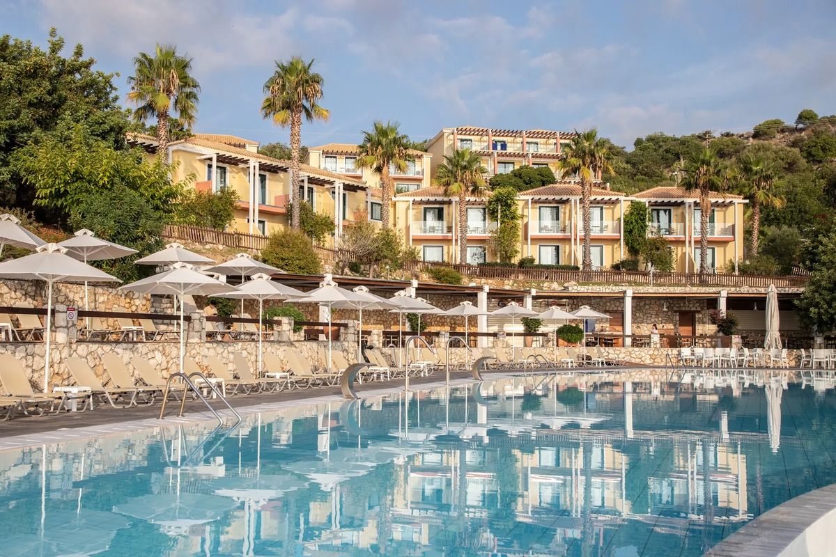 Louis Apostolata Island Resort