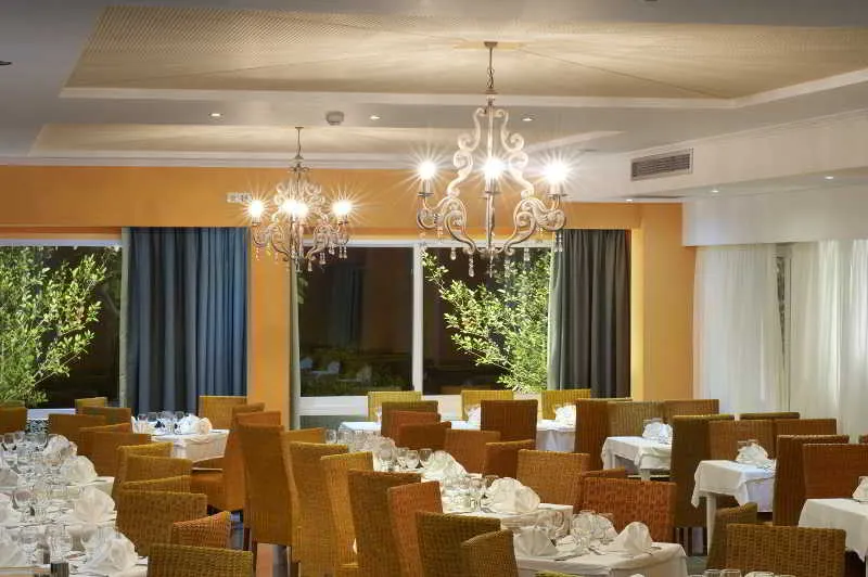 Portes Beach Hotel