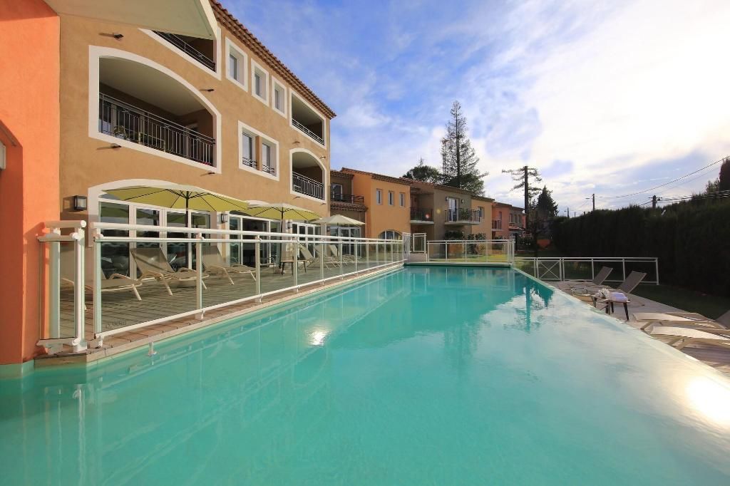 Adonis Mougins, foto 12