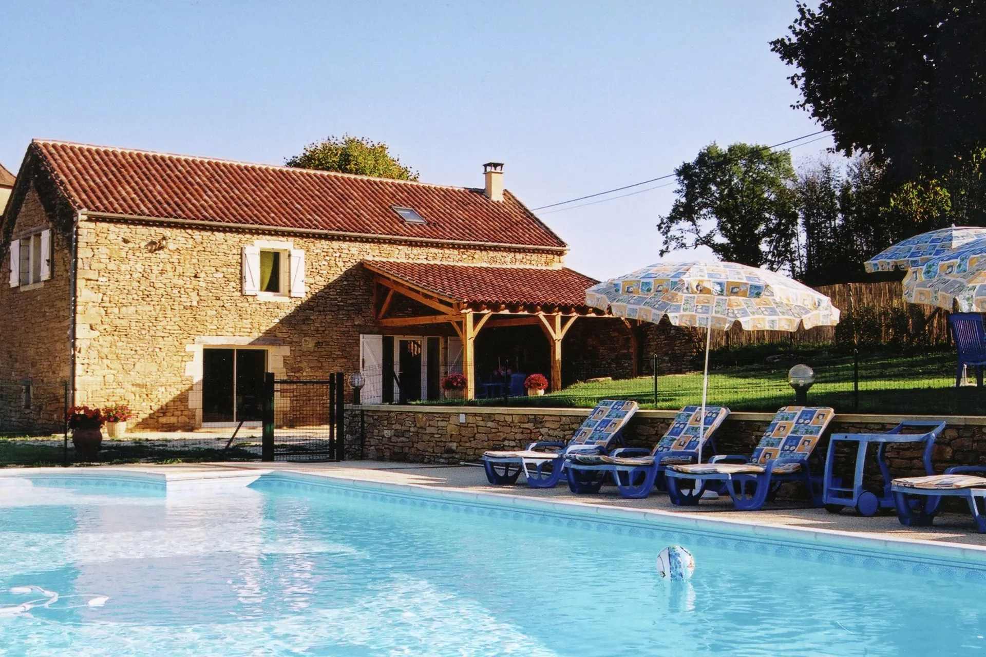 Exterieur vakantiehuis (zomer)