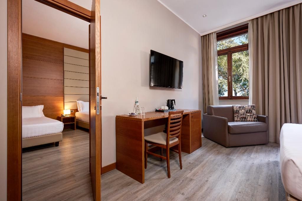 Occidental Aurelia, foto 6