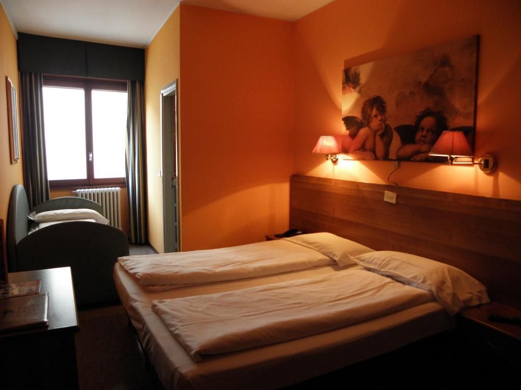 Hotel Ristorante Corona Suites, foto 7