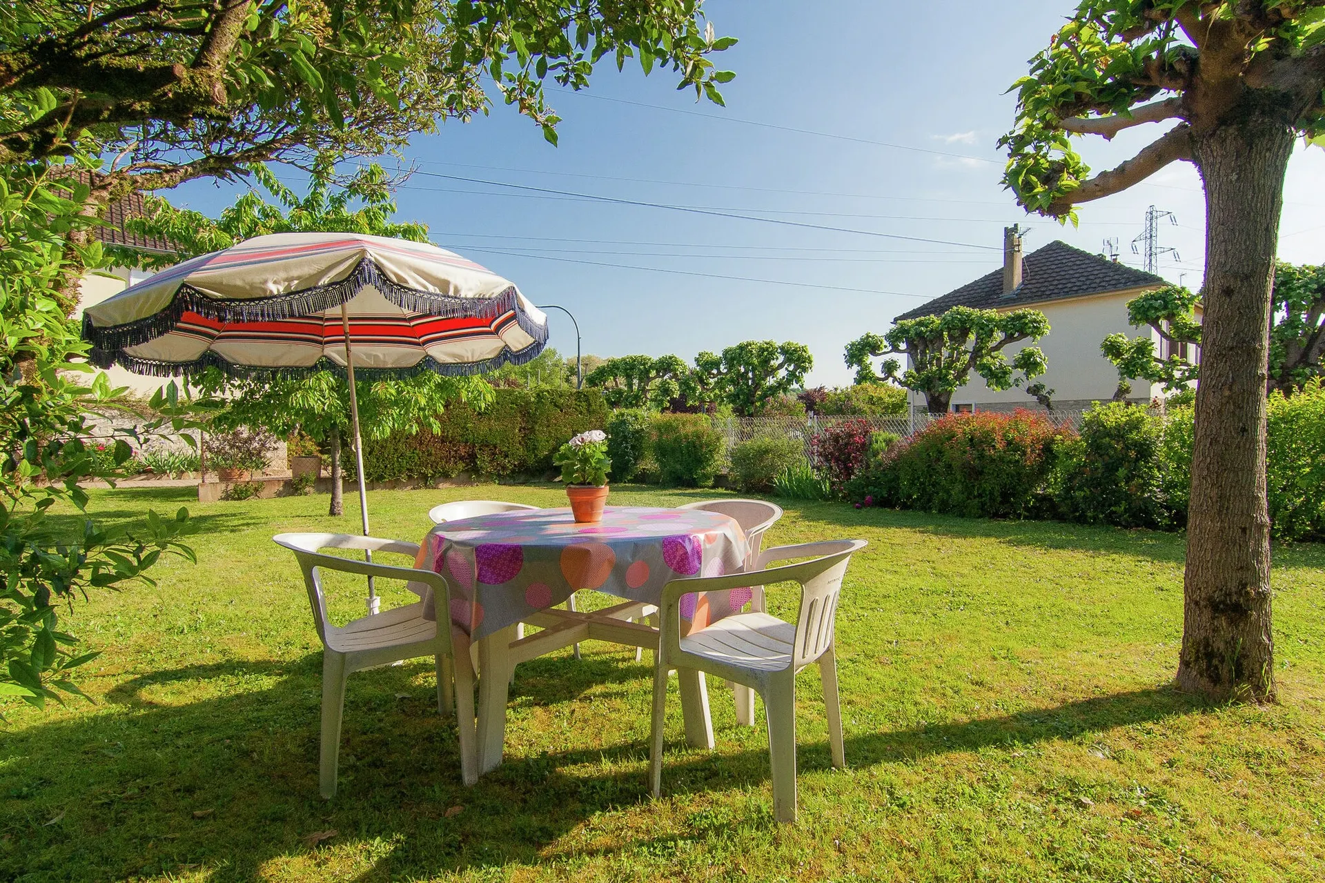 Vue de la maison de vacances (été)