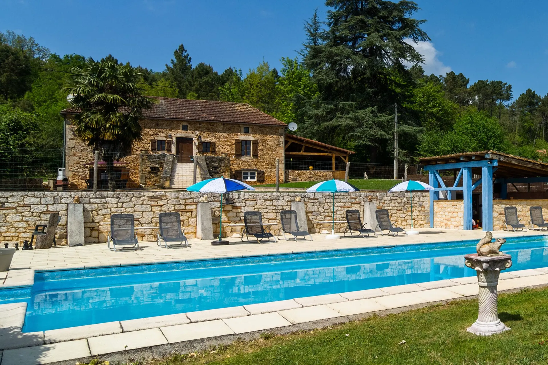 Exterieur vakantiehuis (zomer)
