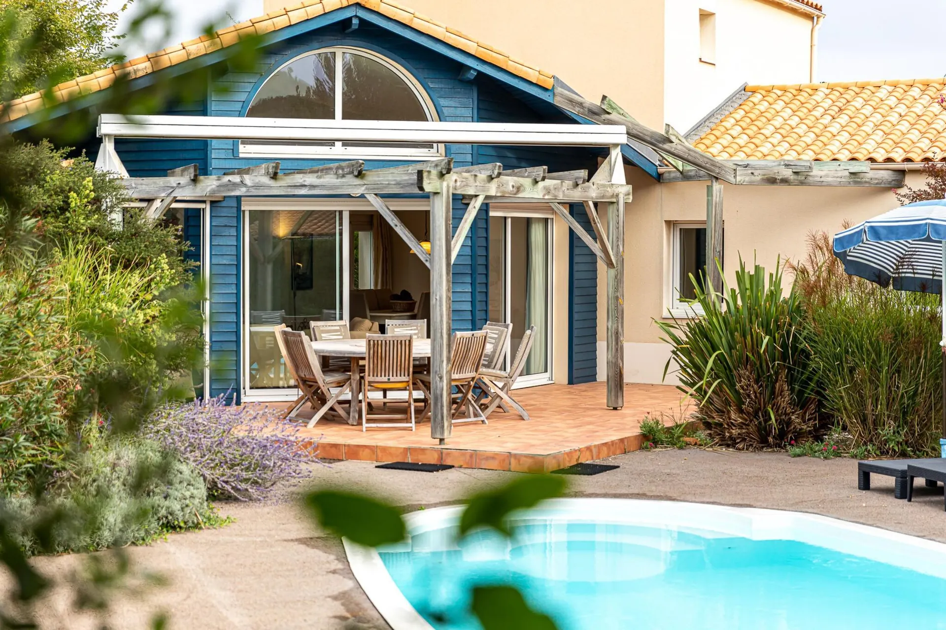 Extérieur maison de vacances (été)