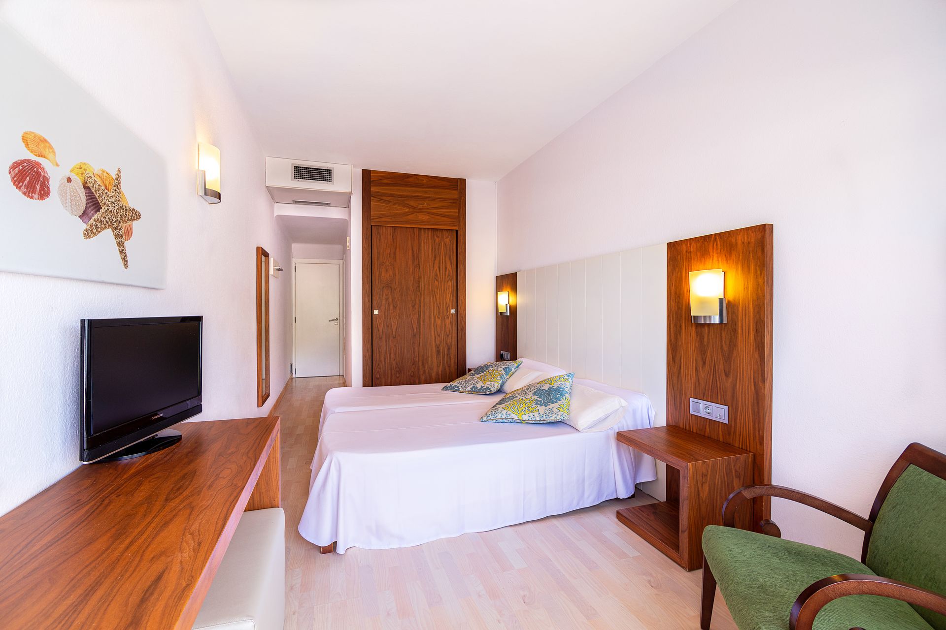 Neptuno Paguera Hostal, foto 7