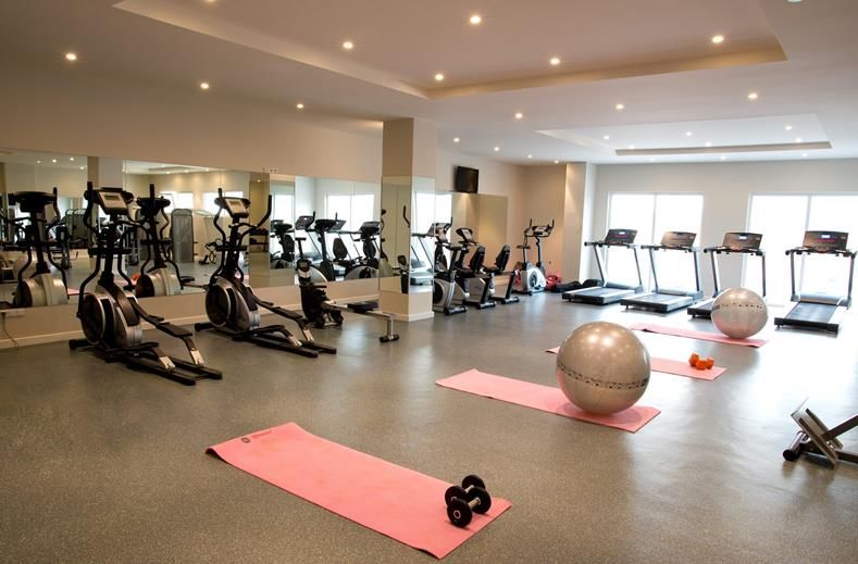 Ramada Hotel & Suites by Wyndham Kusadasi, foto 13