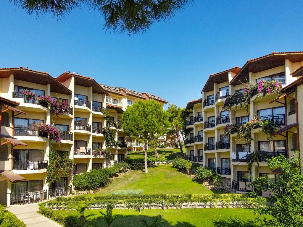 Justiniano Park Conti, foto 3