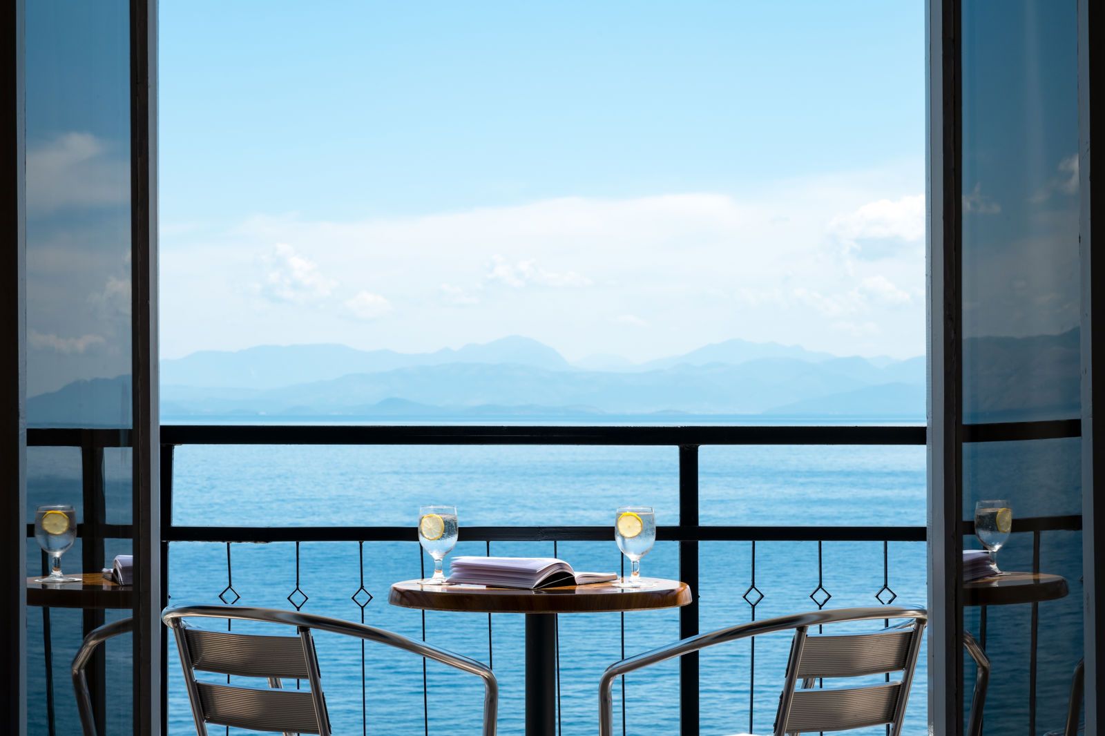 Canvas by Mitsis Belvedere, foto 10
