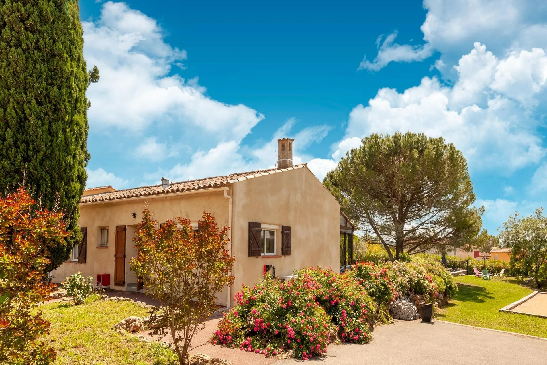 Extérieur maison de vacances (été)