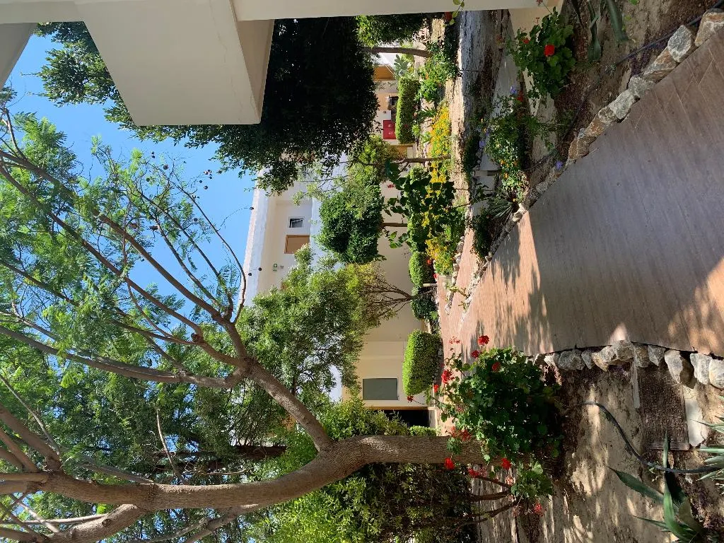 Anavadia Hotel