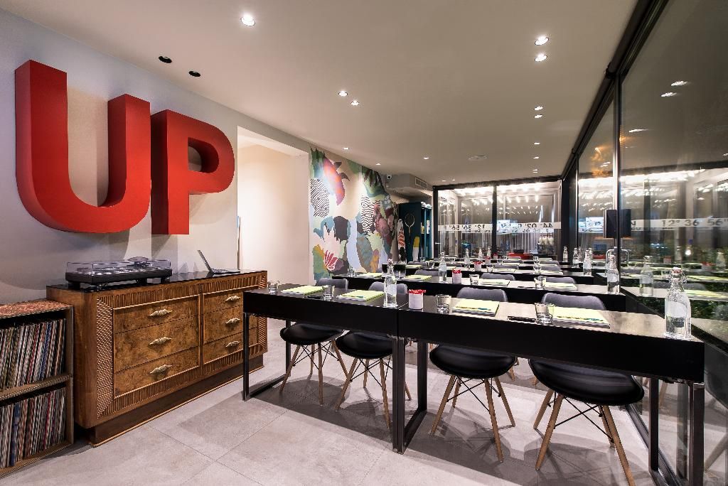 Up Hotel, foto 12