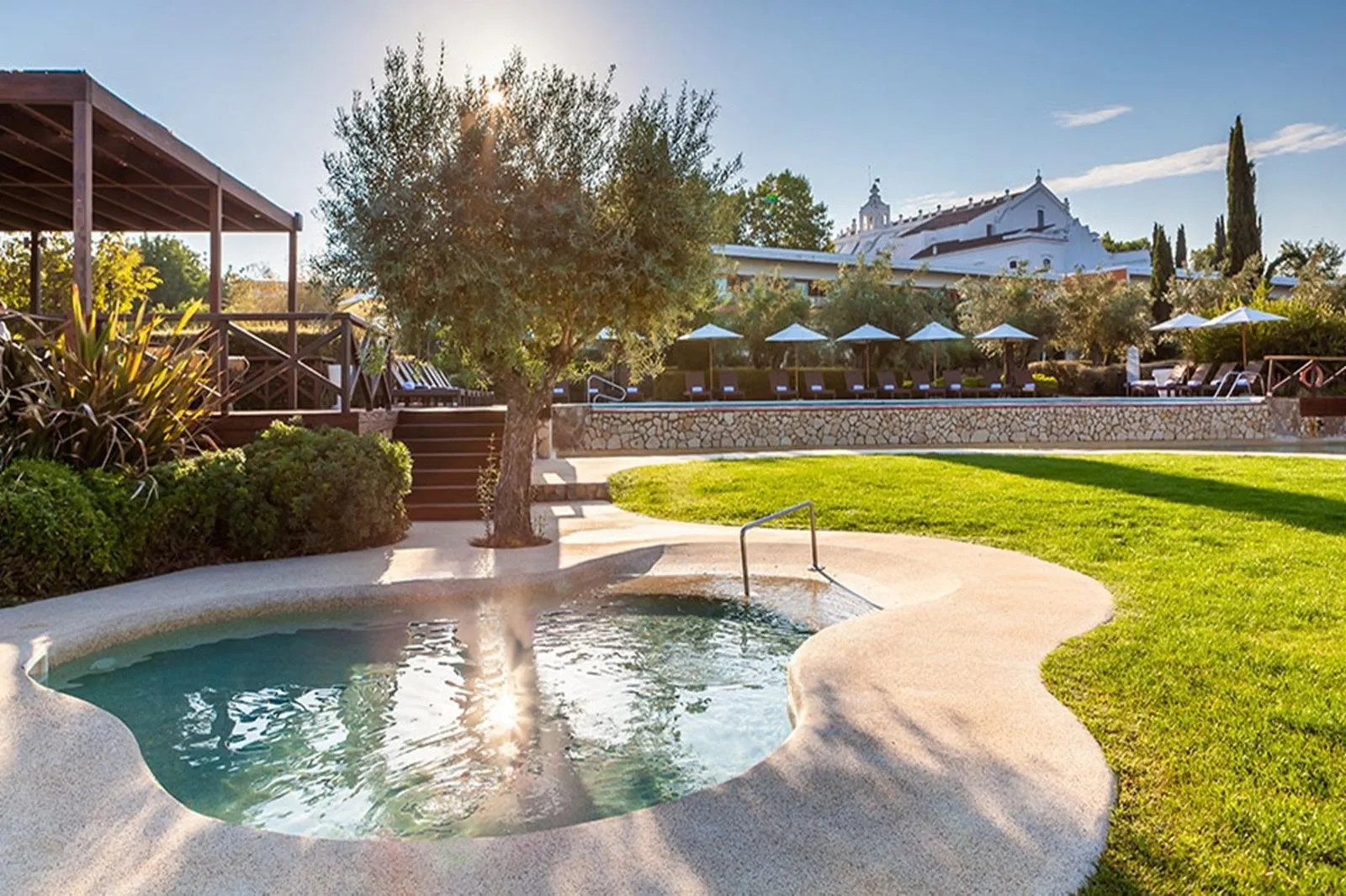 Convento do Espinheiro, Historic Hotel & Spa