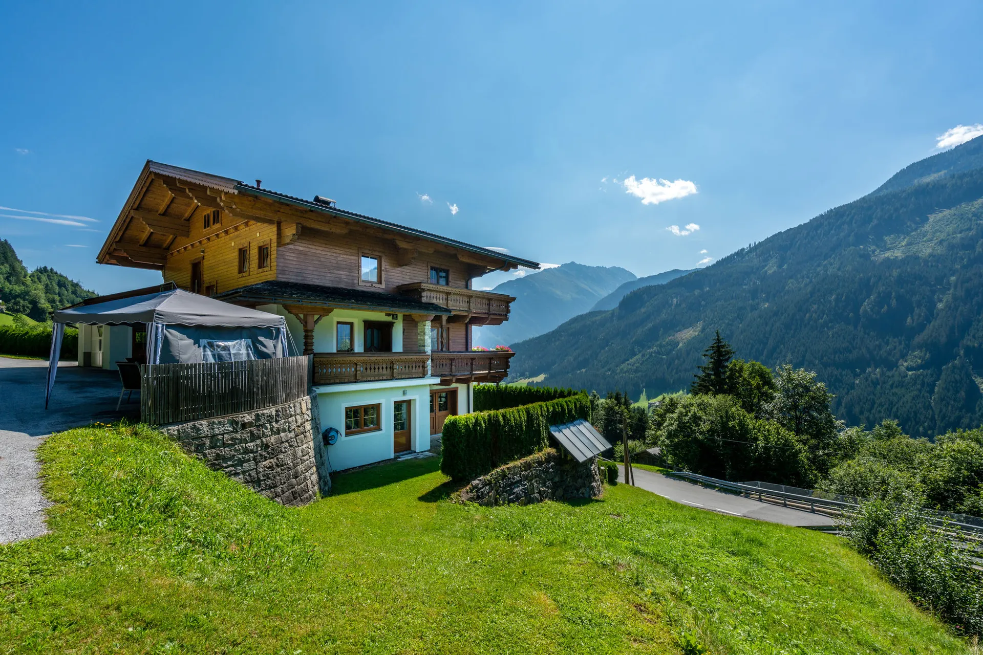 Extérieur maison de vacances (été)