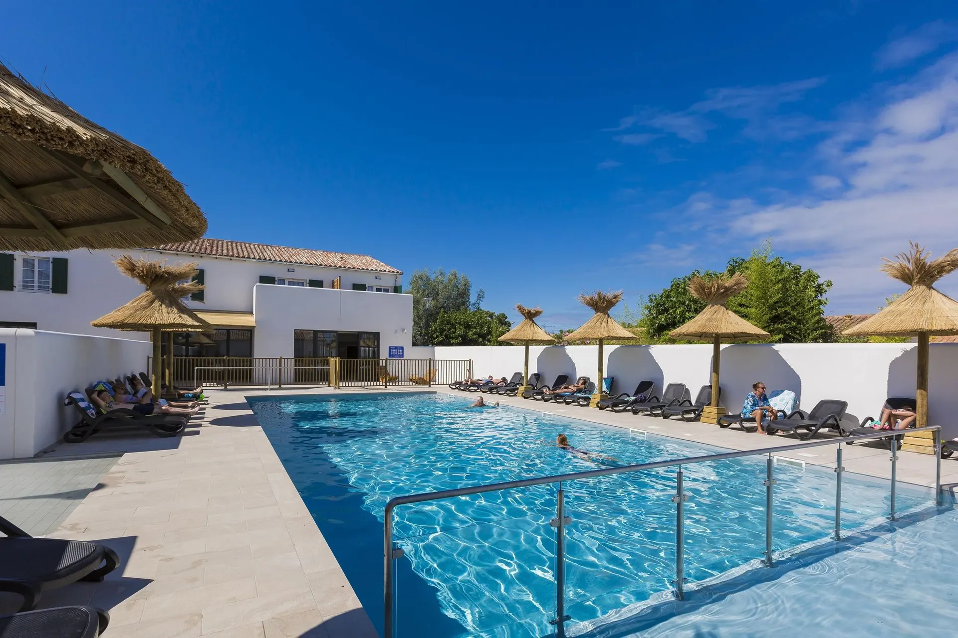 Piscine maison de vacances
