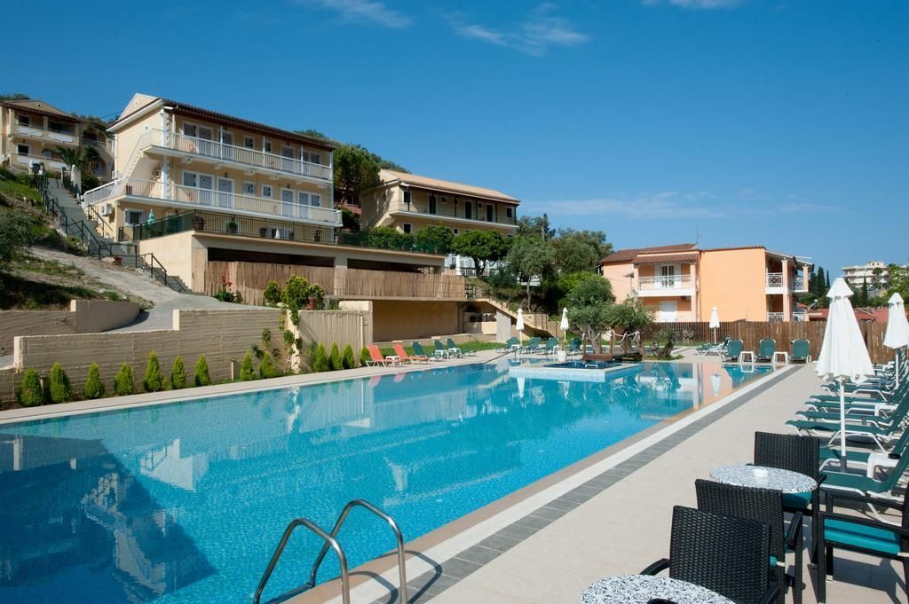 Marina Apartments & Studios