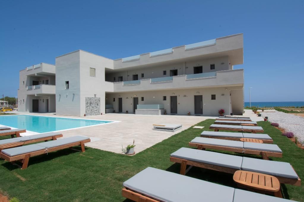 Ebenus Suites "Adults Only" by Checkin, foto 7