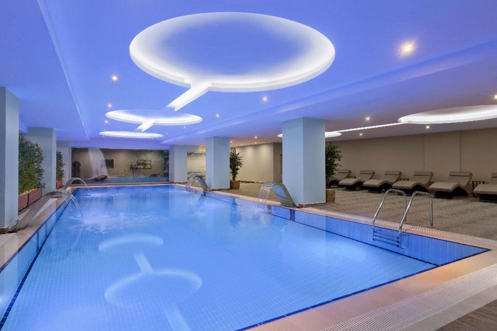 Ramada Hotel & Suites by Wyndham Istanbul Merter, foto 15