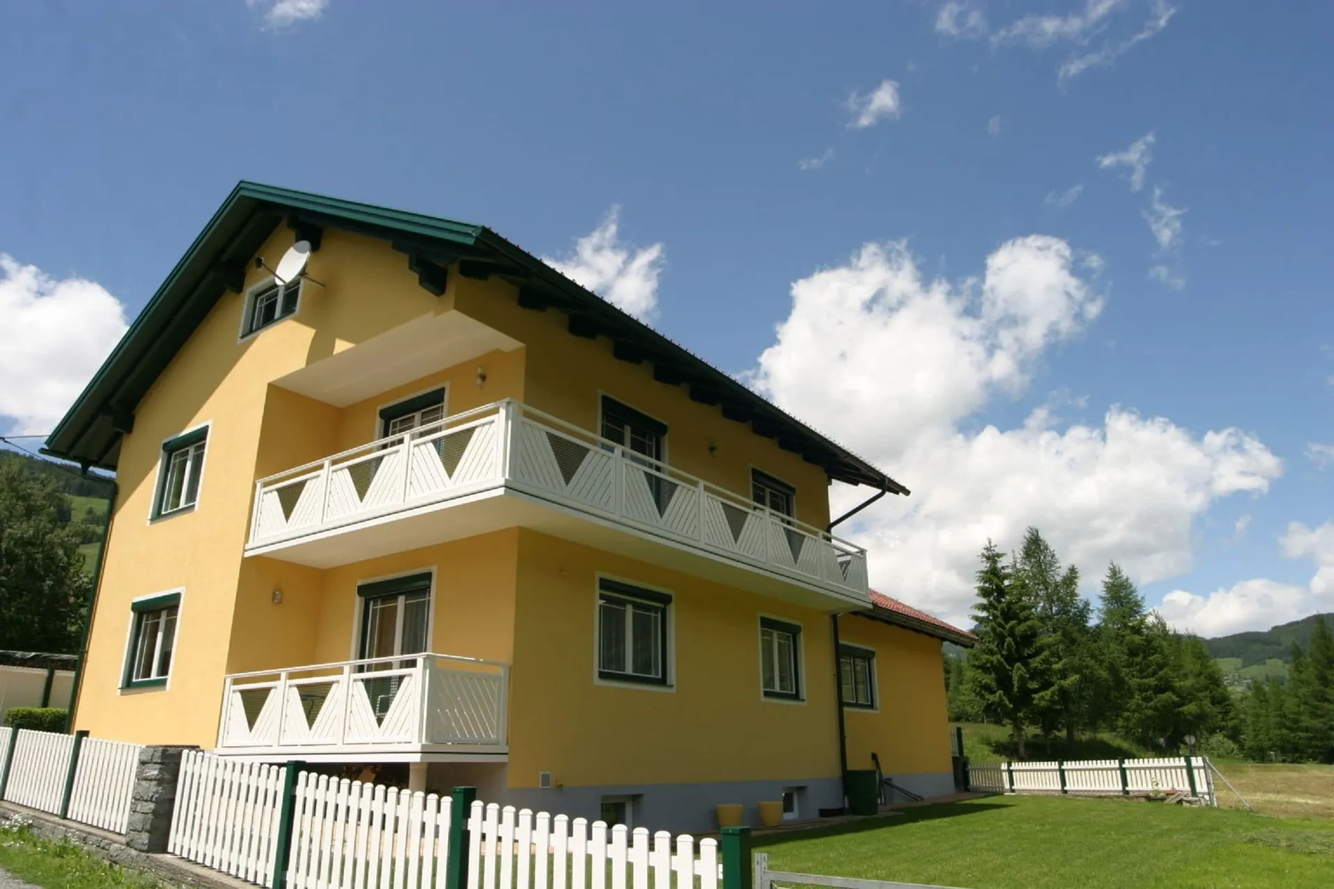 Exterieur vakantiehuis (zomer)