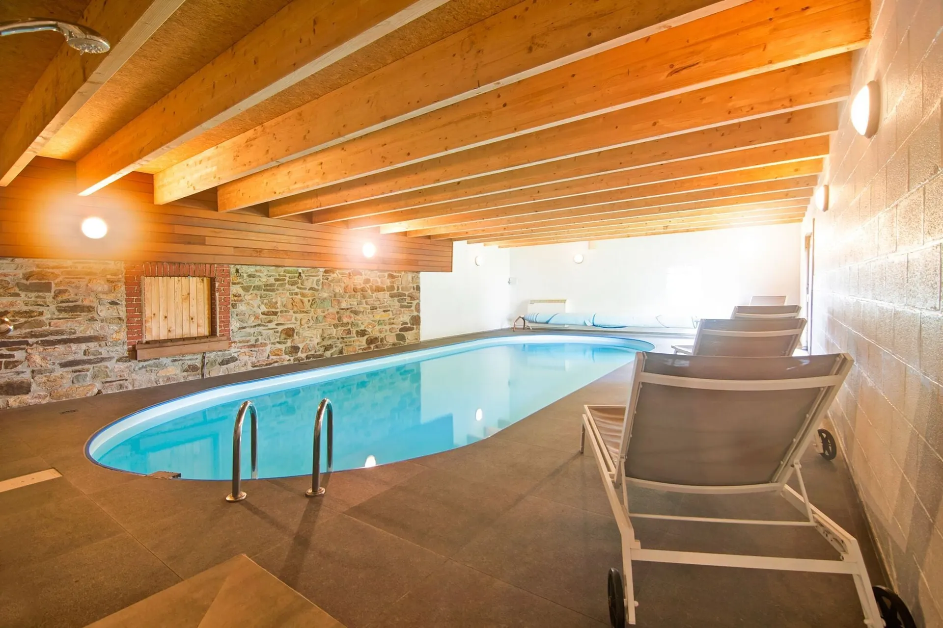 Piscine maison de vacances