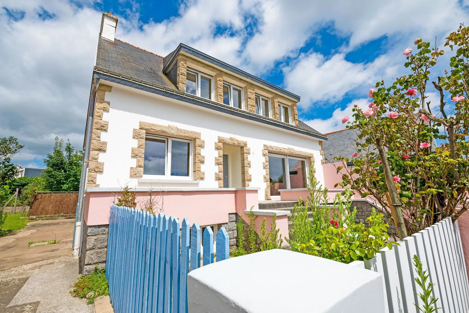 Extérieur maison de vacances (été)