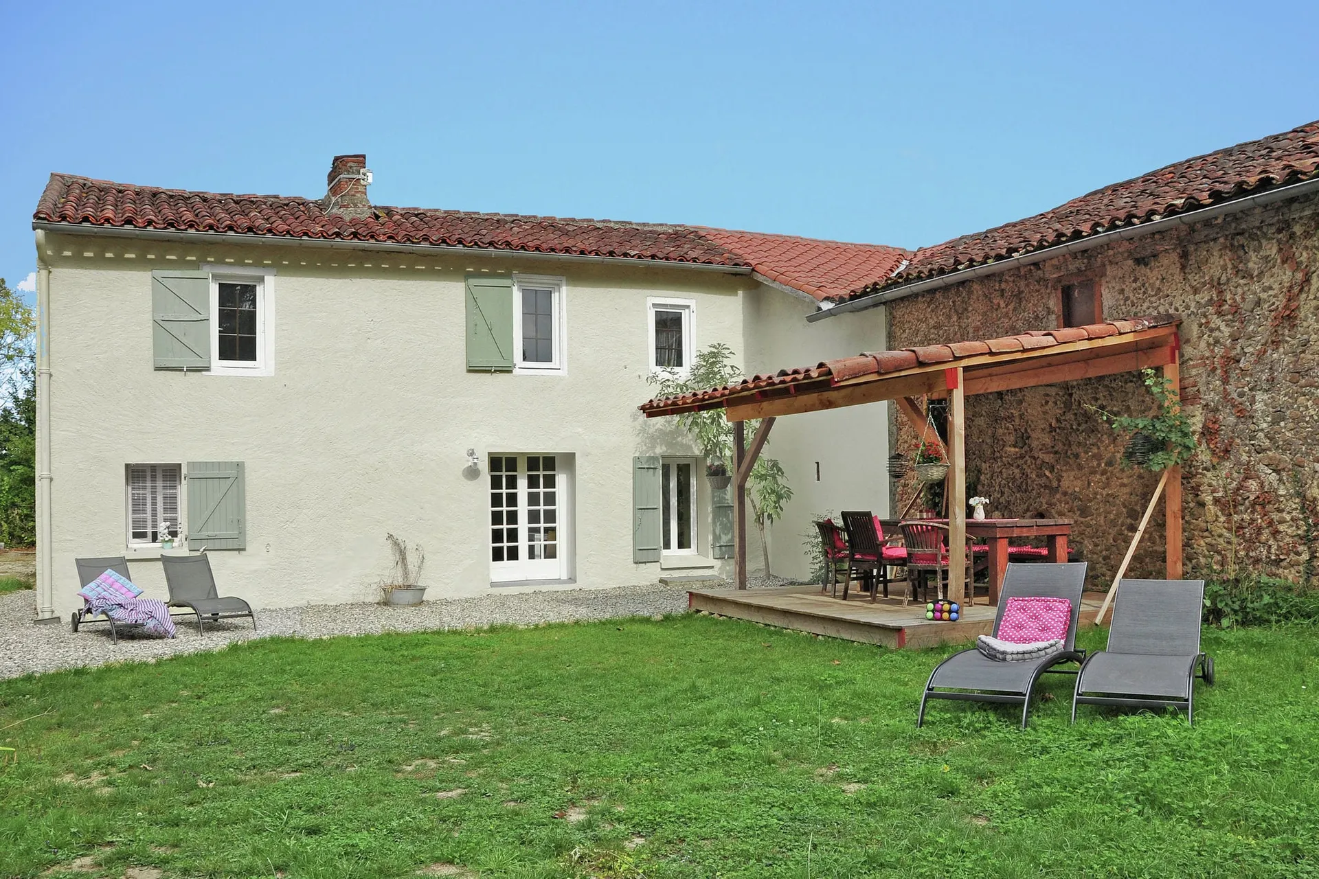 Extérieur maison de vacances (été)