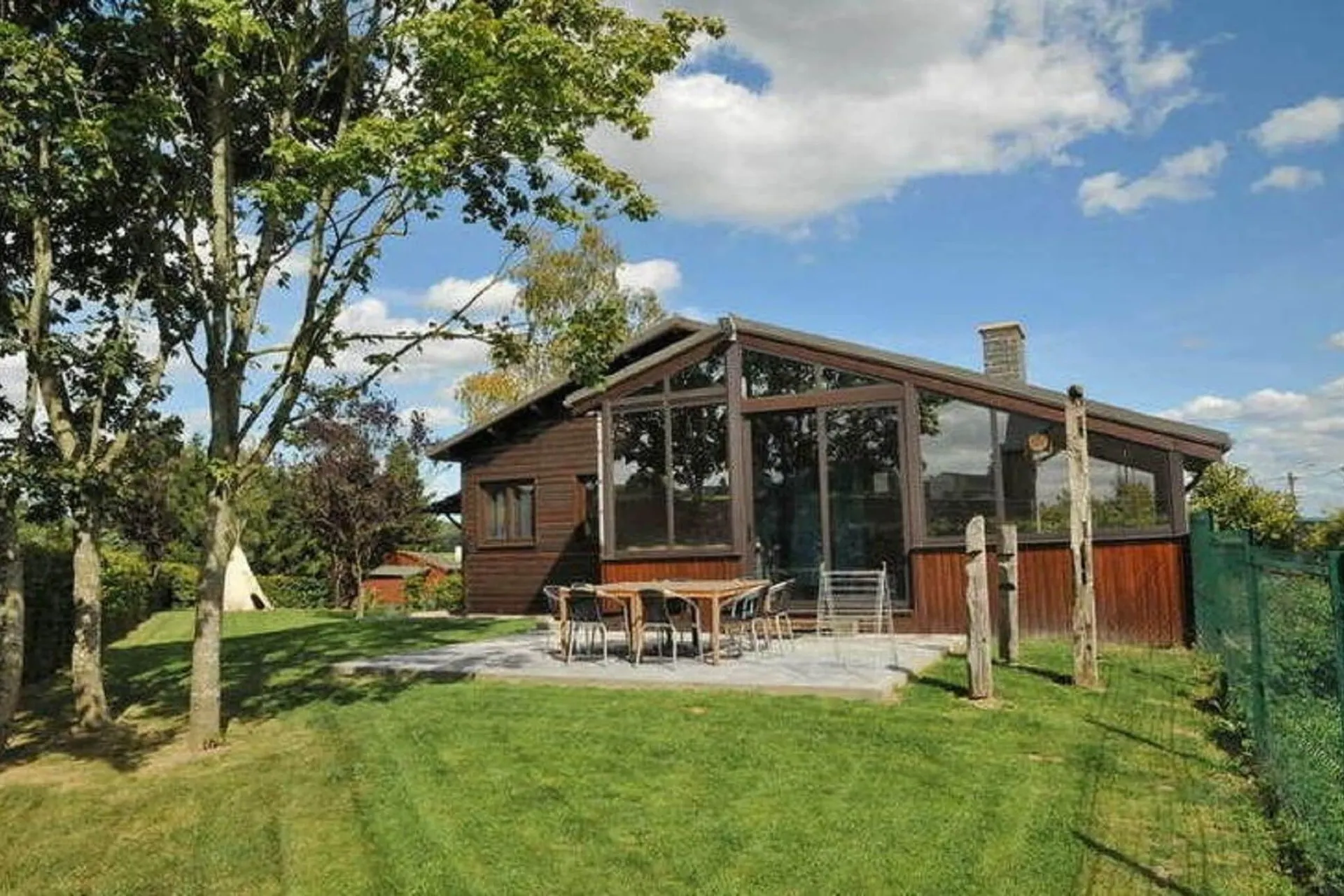 Exterieur vakantiehuis (zomer)