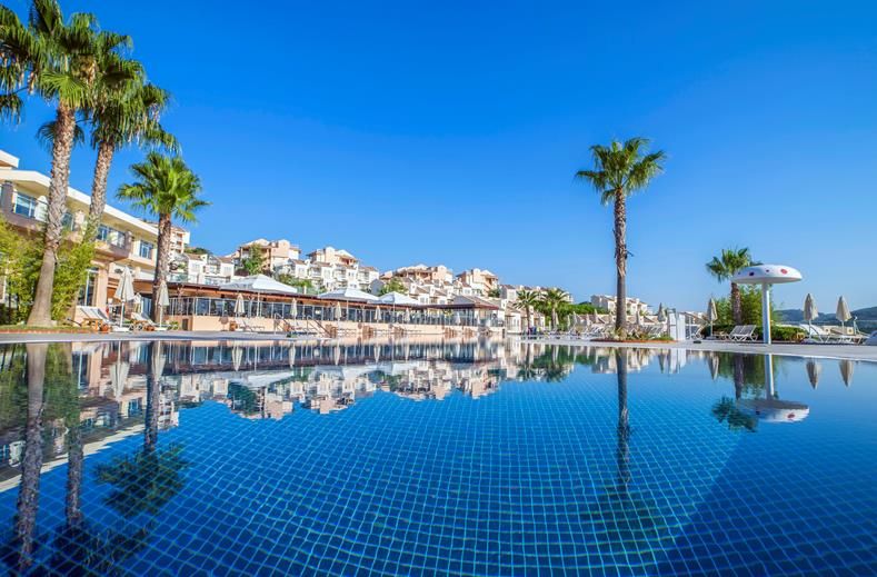 Ramada Hotel & Suites by Wyndham Kusadasi, foto 9