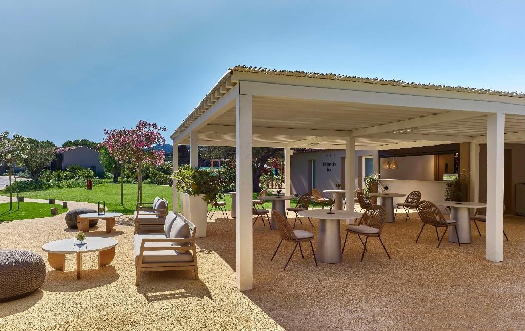 Baia di Chia Resort Sardinia, Curio Collection by Hilton, foto 11