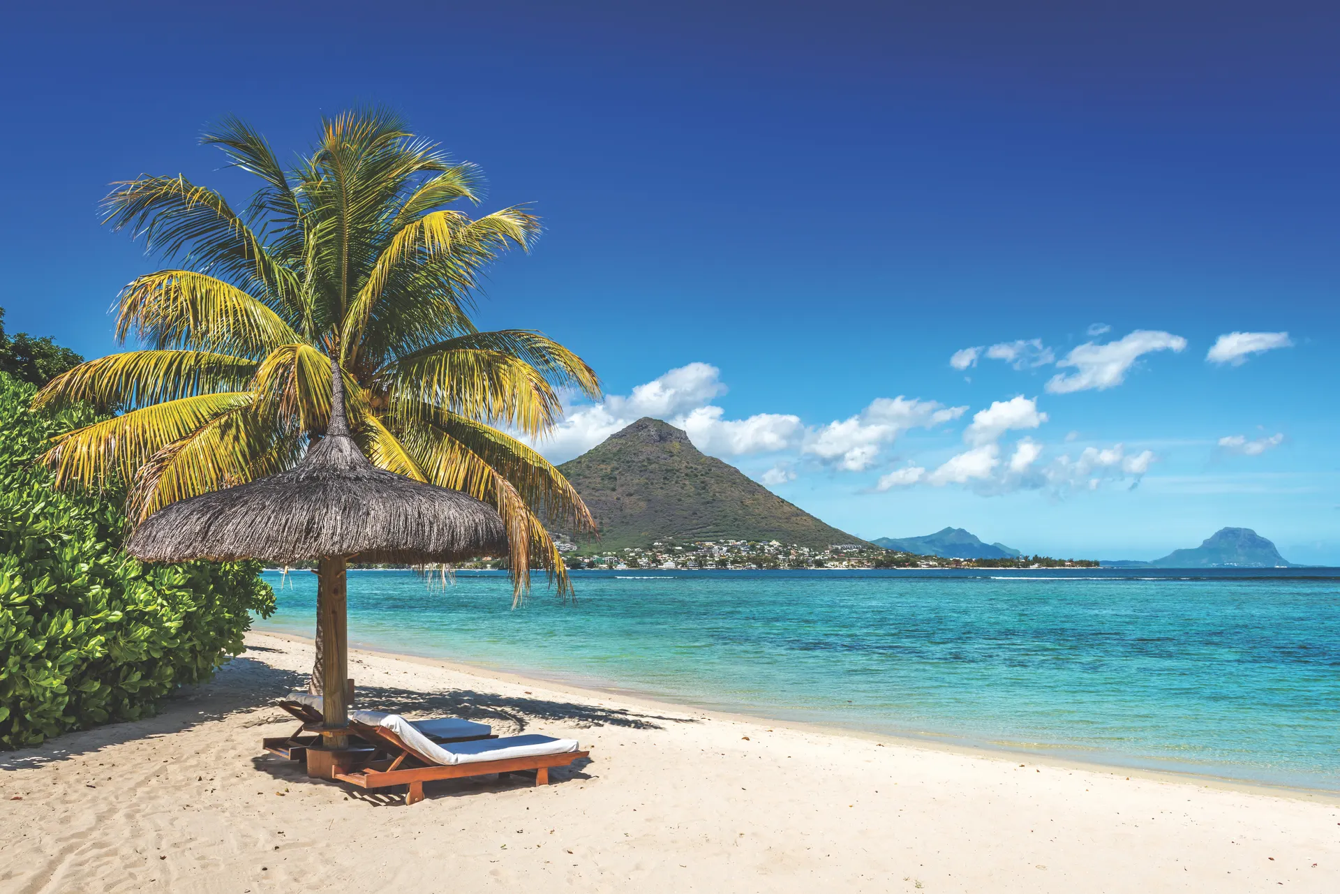 Plan je een reis naar Mauritius? Ruim aanbod hotels in Mauritius. Boek nu tegen scherpe prijzen met Neckermann.