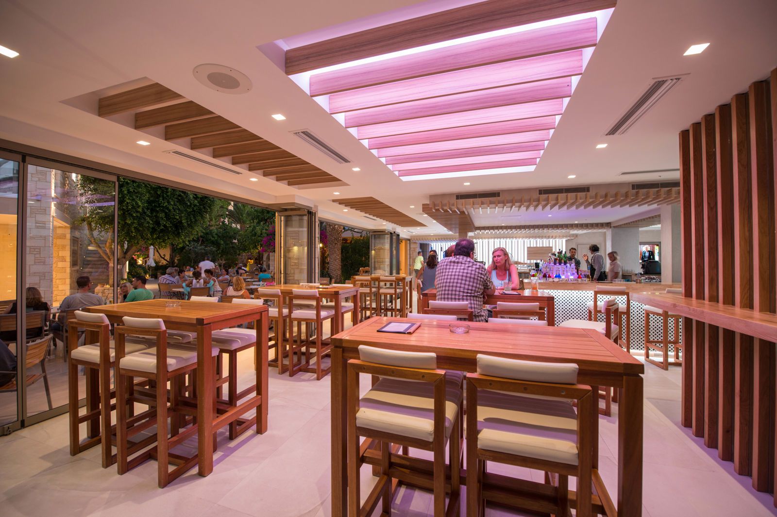 Cactus Beach Hotel, foto 14