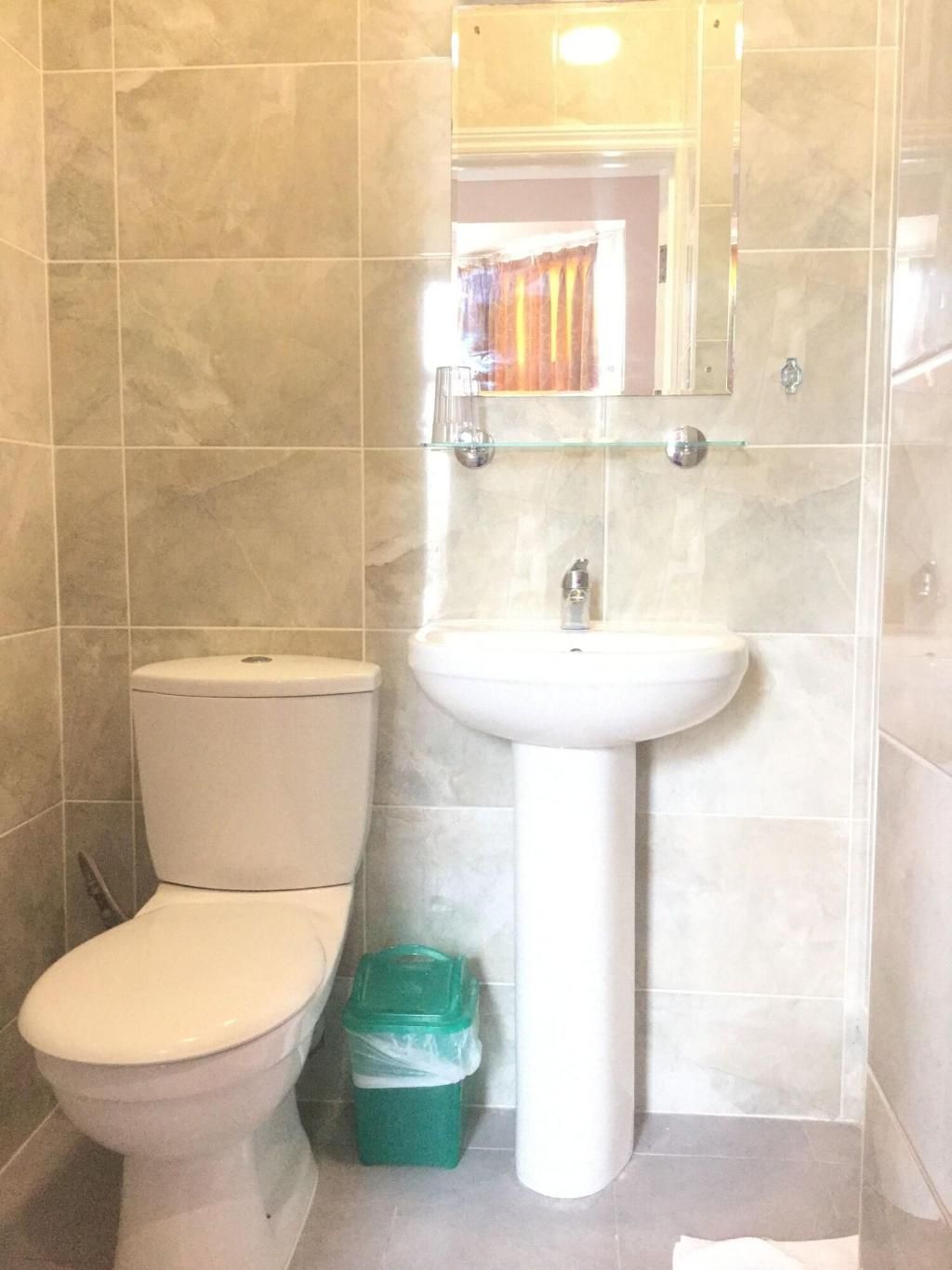 OYO Bostons Manor Hotel, Hanwell London, foto 2