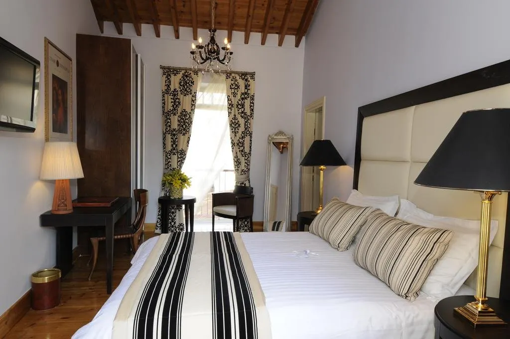 Hotel & Wellness The Library