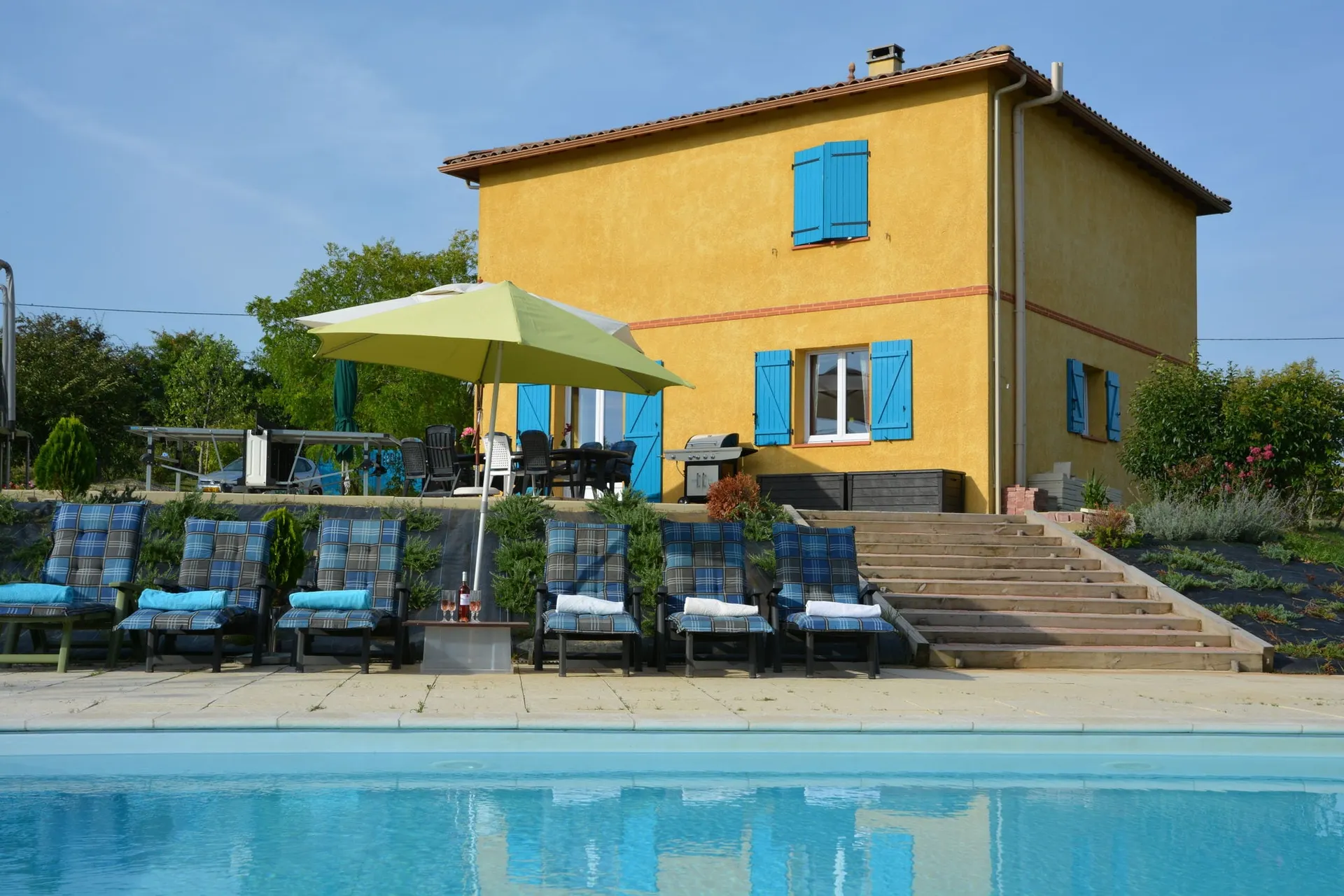 Exterieur vakantiehuis (zomer)