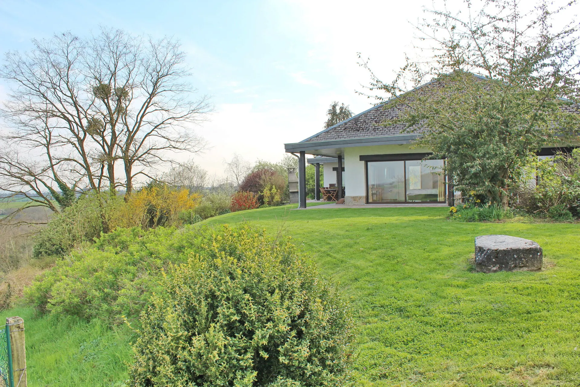 Exterieur vakantiehuis (zomer)