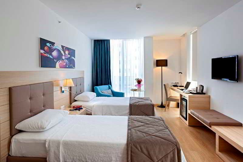The Room, foto 8