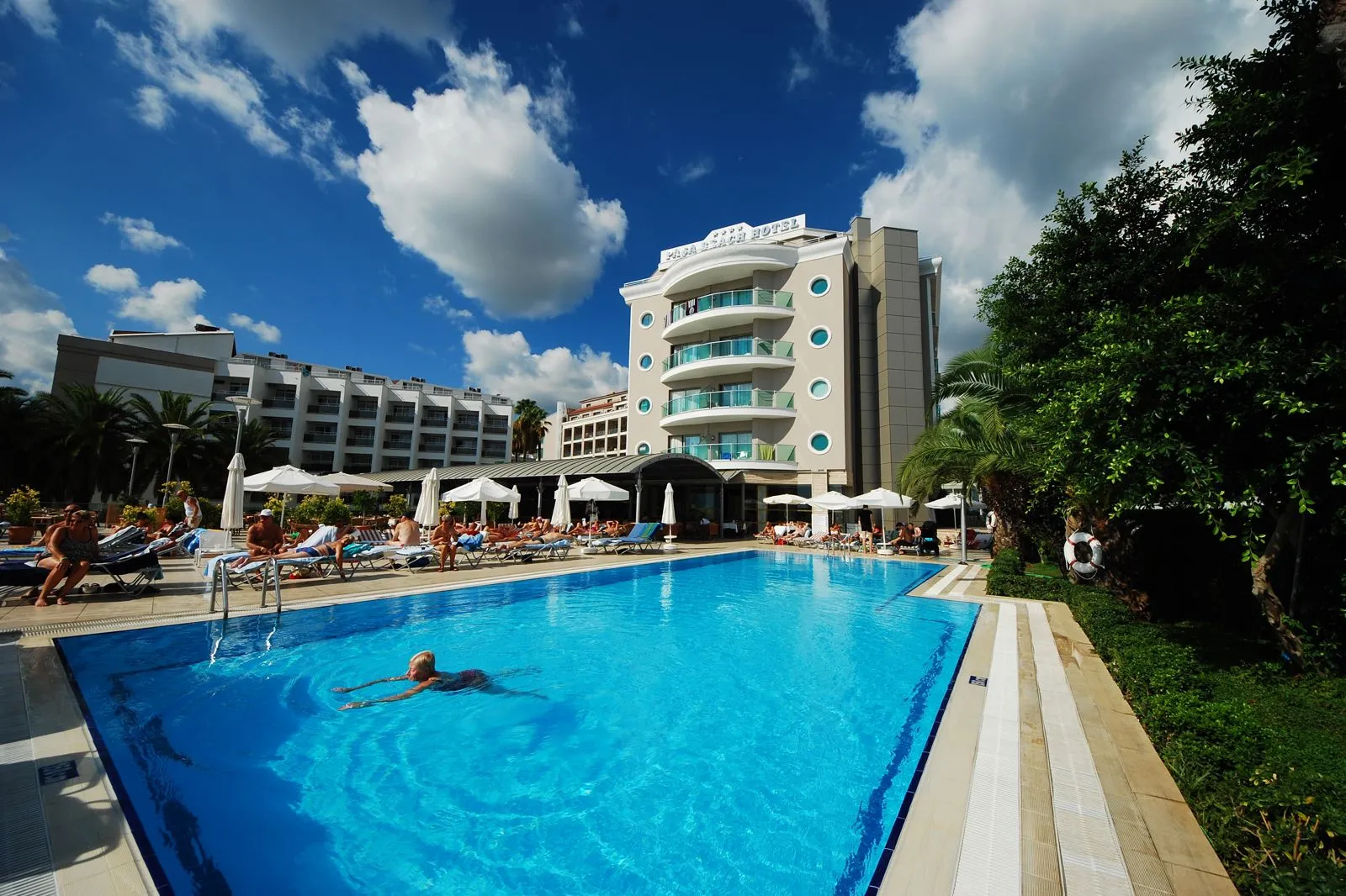 Pasa Beach Hotel