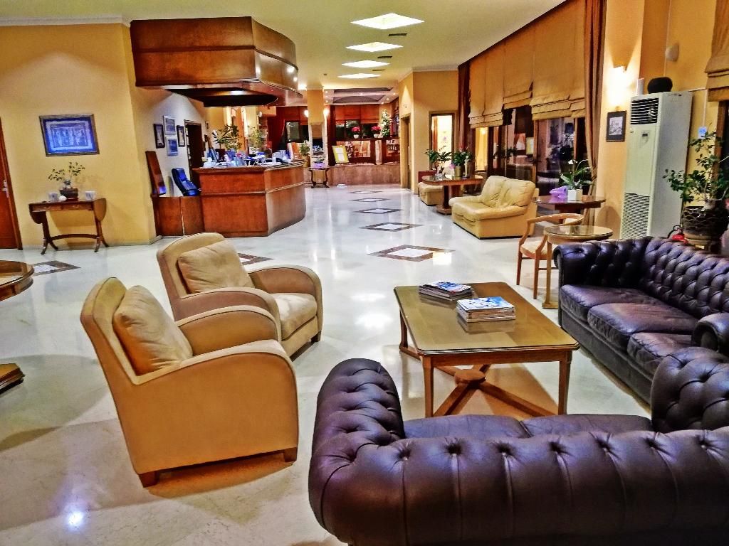 Ambassador Hotel, foto 14
