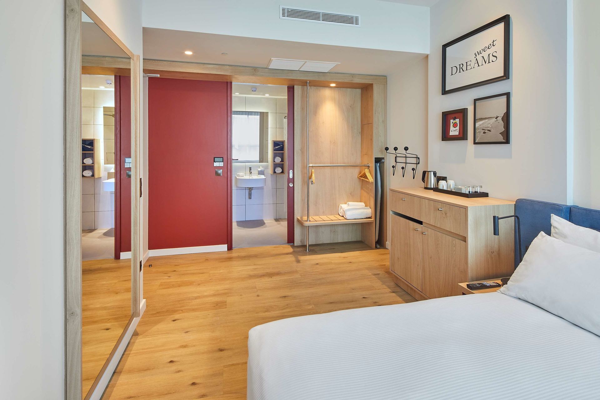 Hampton by Hilton Barcelona Fira Gran Via, foto 12