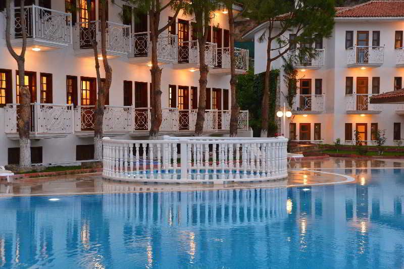 White Otel, foto 5