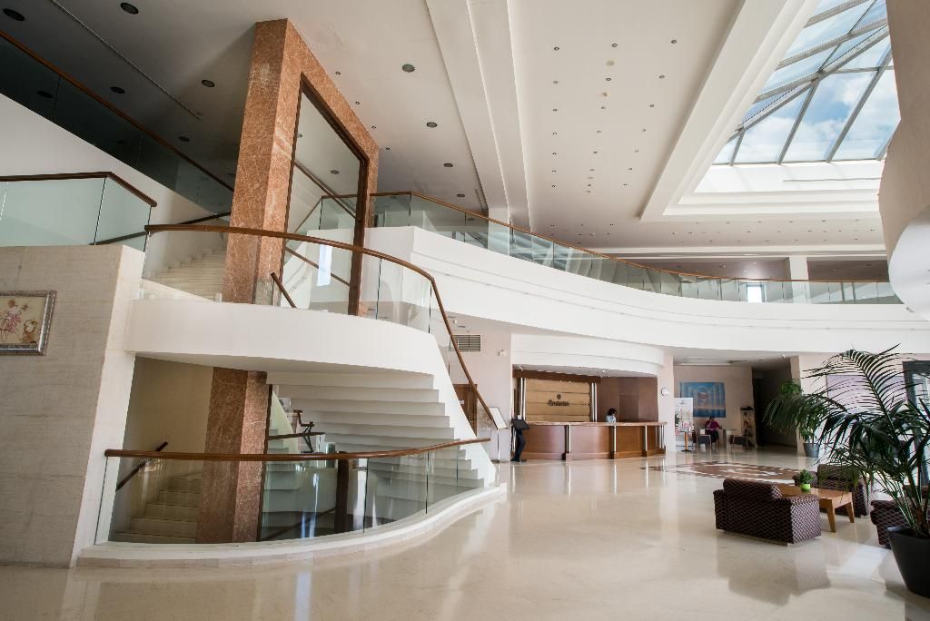 Ramada Plaza by Wyndham Thraki, foto 2