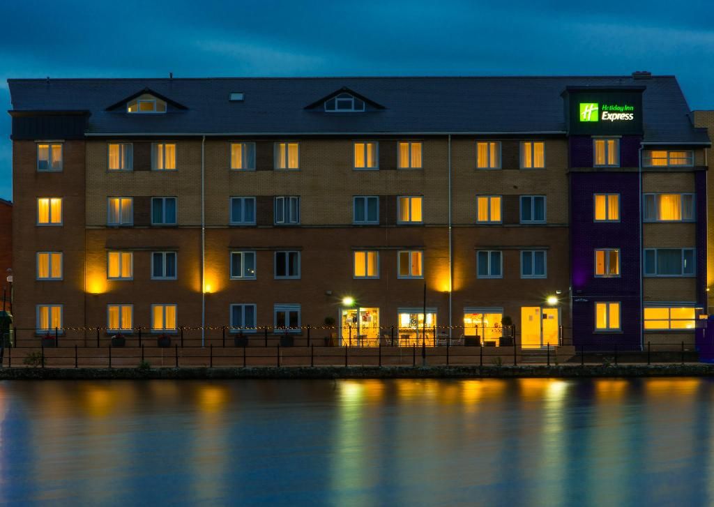 Holiday Inn Express Cardiff Bay, foto 12
