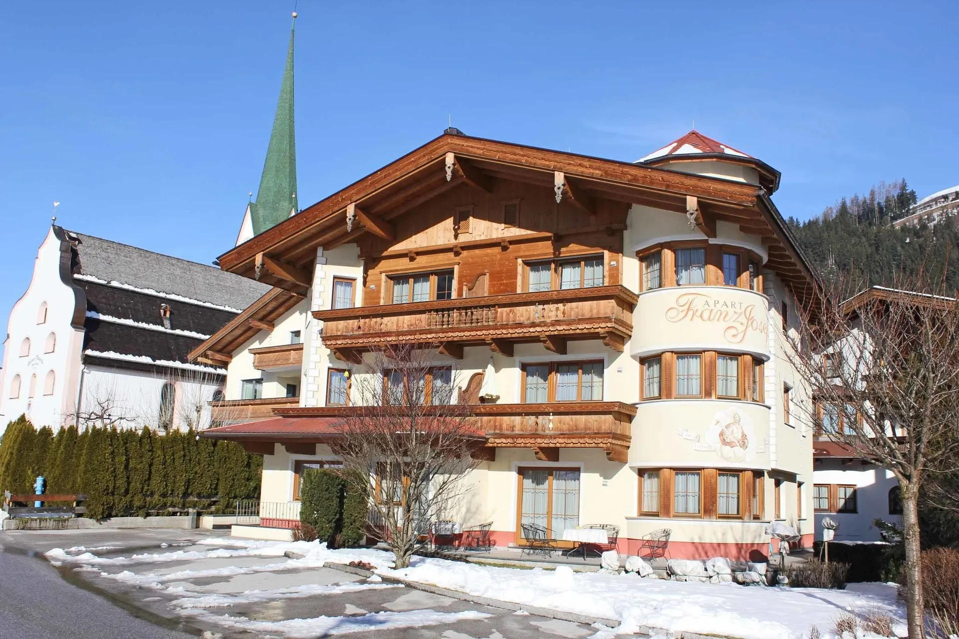 Exterieur vakantiehuis (winter)