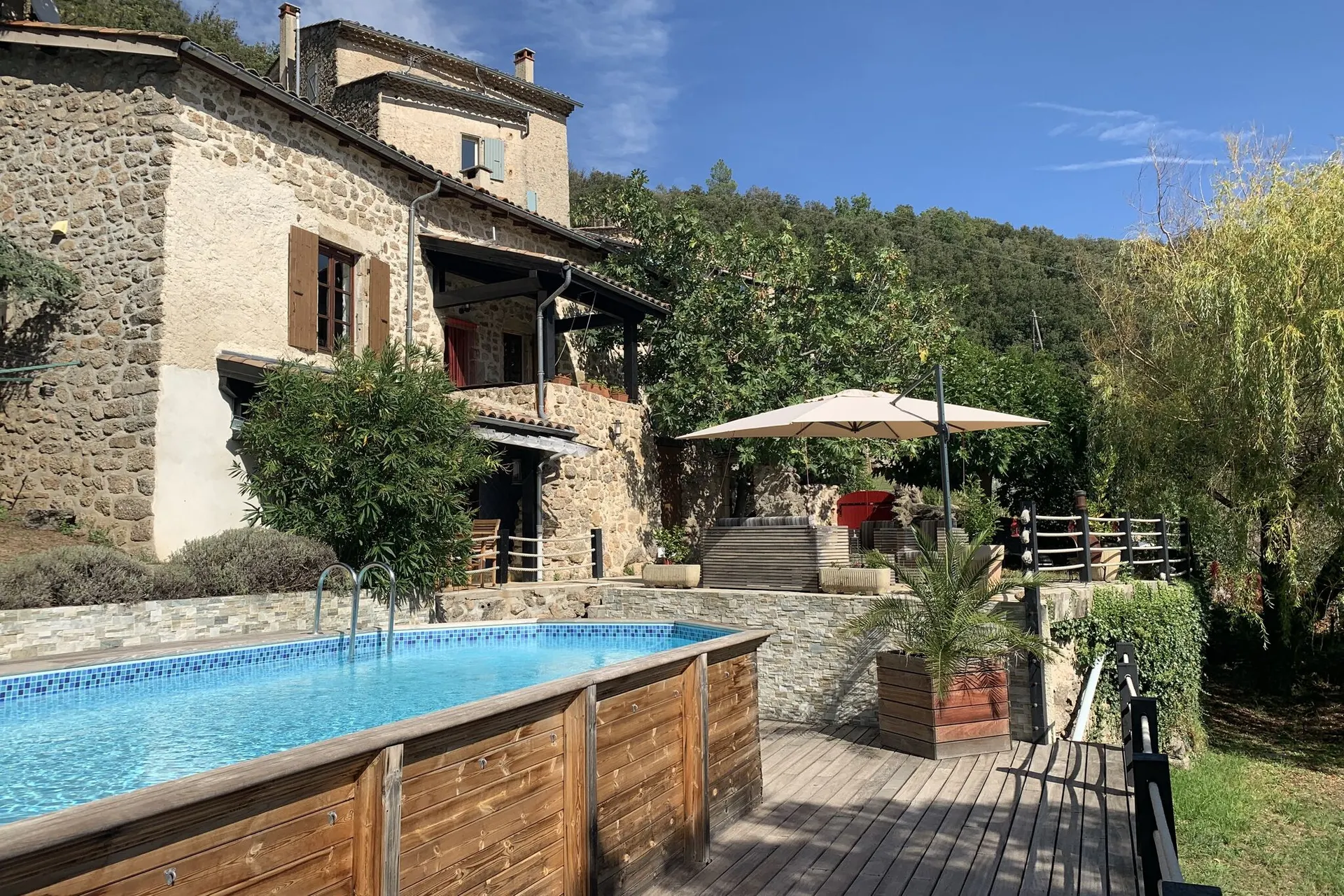 Extérieur maison de vacances (été)