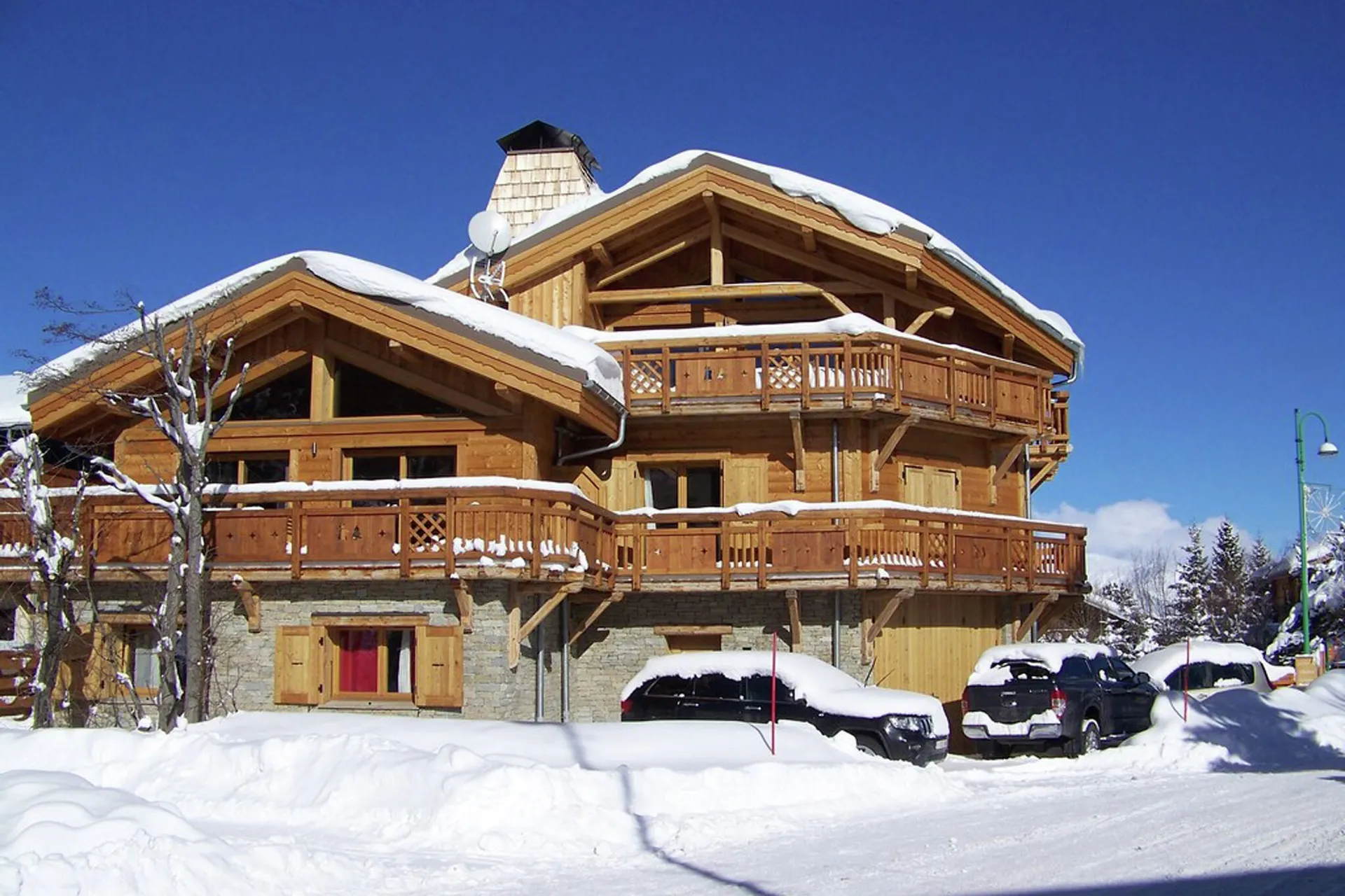 Exterieur vakantiehuis (winter)