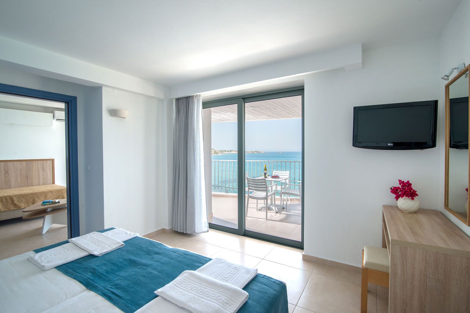 Alia Beach Hotel, foto 13