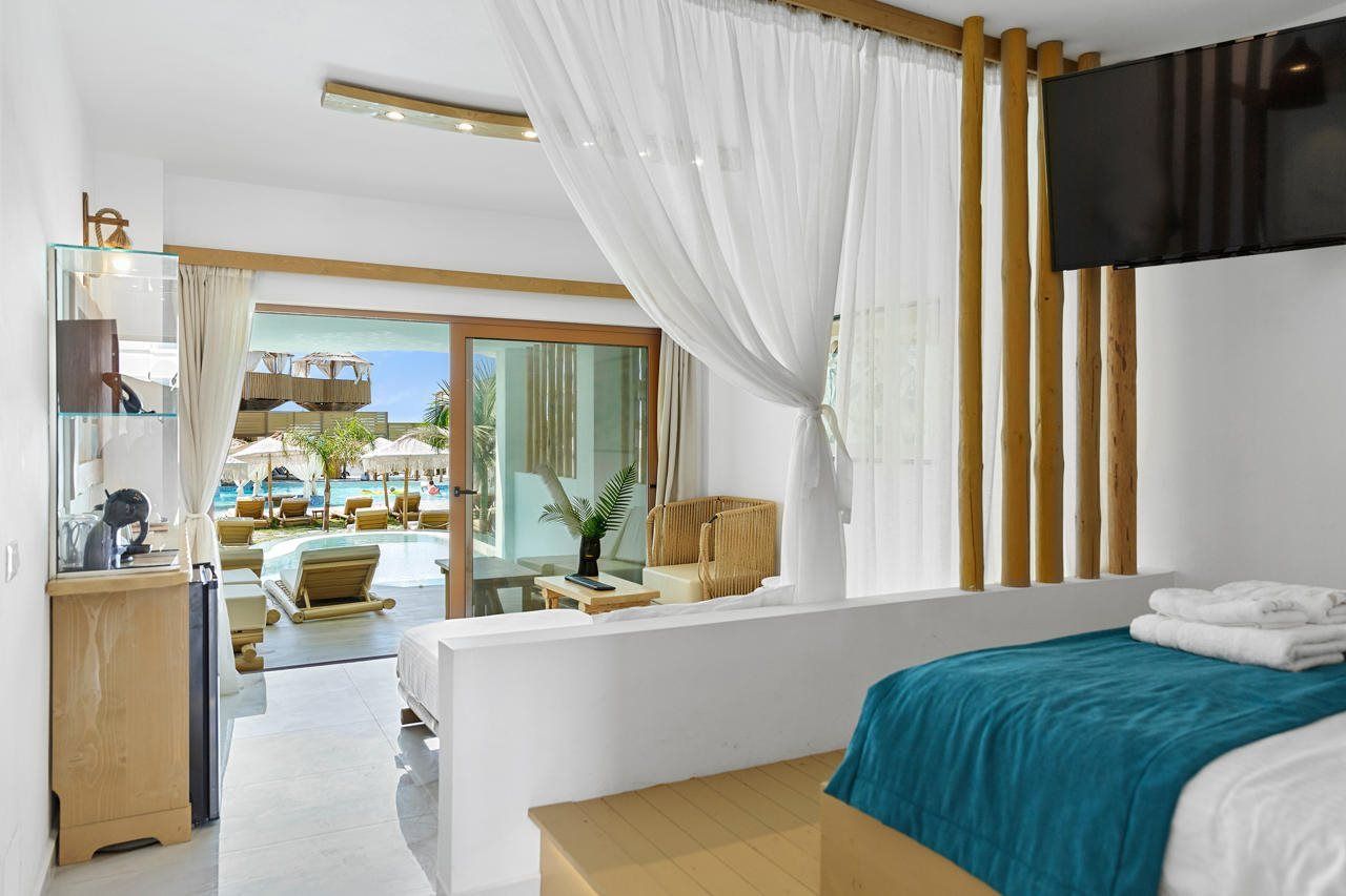 Alia Luxury Suites & Spa Beachfront Hotel, foto 4