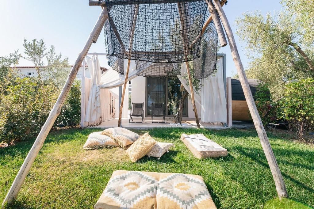 Blue Carpet Luxury Suites