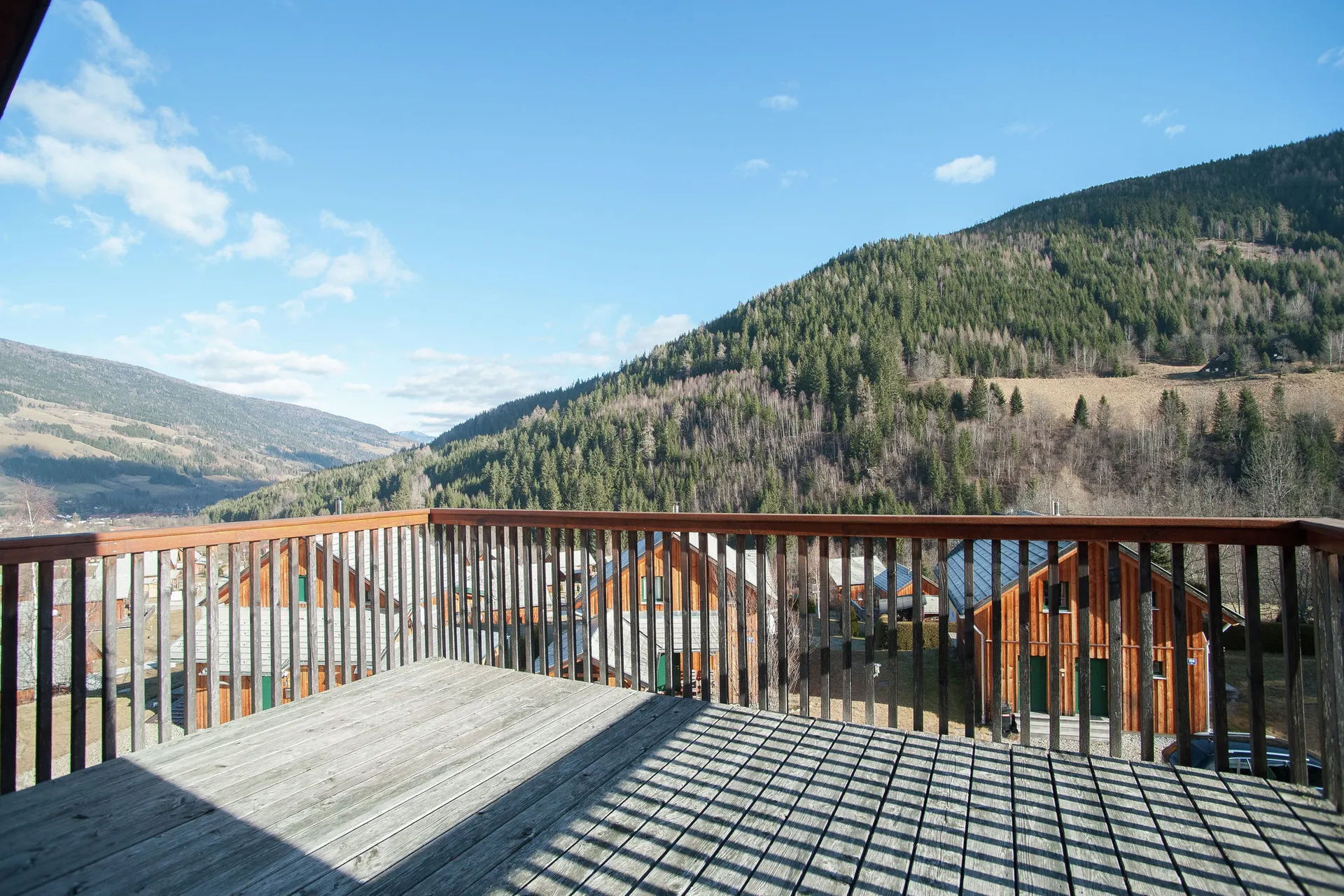 Vue de la maison de vacances (été)