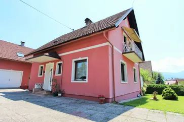 Exterieur vakantiehuis (zomer)